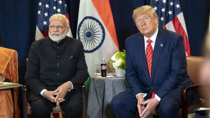 ট্রাম্পের নয়া ঘোষণা: বাণিজ্য যুদ্ধের দ্বারপ্রান্তে ভারত ও যুক্তরাষ্ট্র?